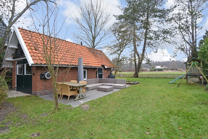 Twee-onder-één-kap te huur: Eikenhorstlaan 3, Wassenaar
