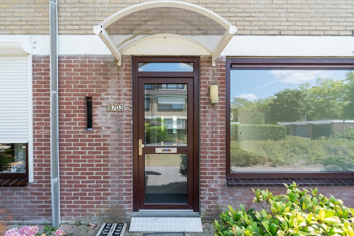 Tussenwoning te koop: Graan voor Visch 19703, Hoofddorp