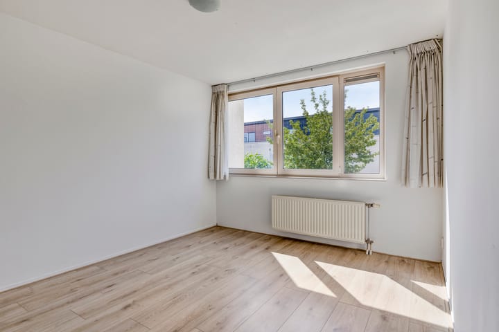 Tussenwoning te koop: Floris Versterstraat 47, Almere