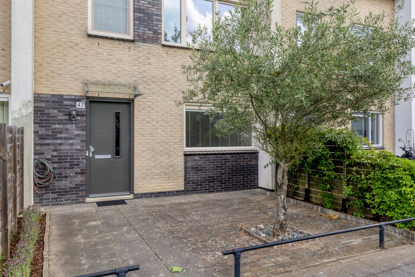 Foto 40 van Floris Versterstraat 47