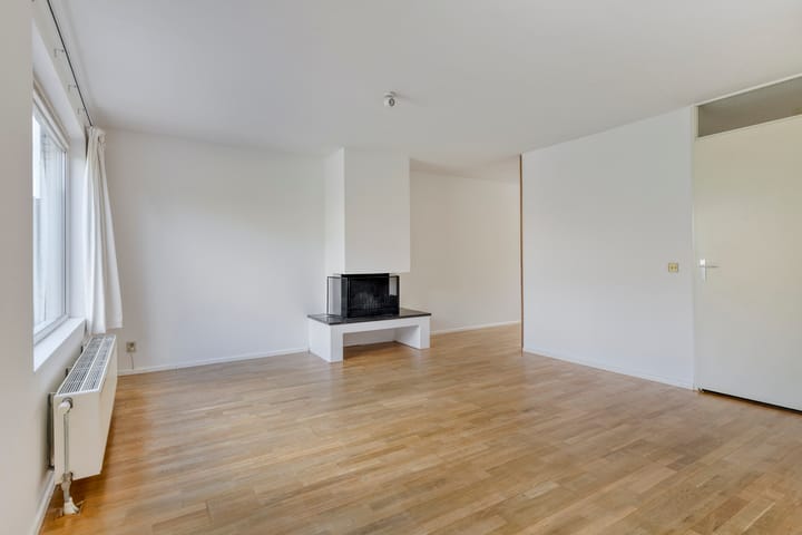 Tussenwoning te koop: Floris Versterstraat 47, Almere