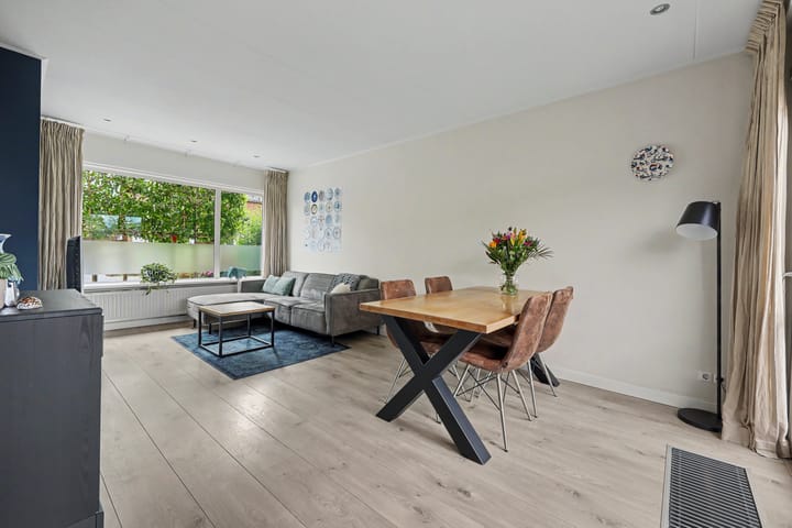 Tussenwoning te koop: Merelstraat 42, Winterswijk