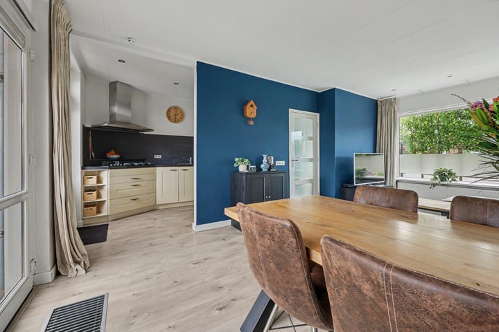 Tussenwoning te koop: Merelstraat 42, Winterswijk