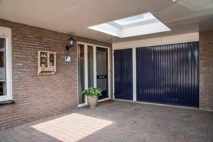Tussenwoning te koop: Fie Carelsenstraat 84, Hengelo