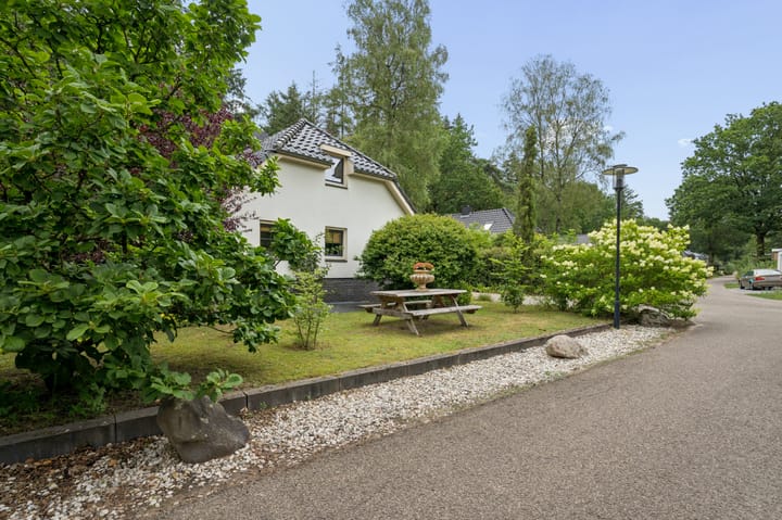 Vrijstaande woning te koop: Zonneoordlaan 47R51, Ede