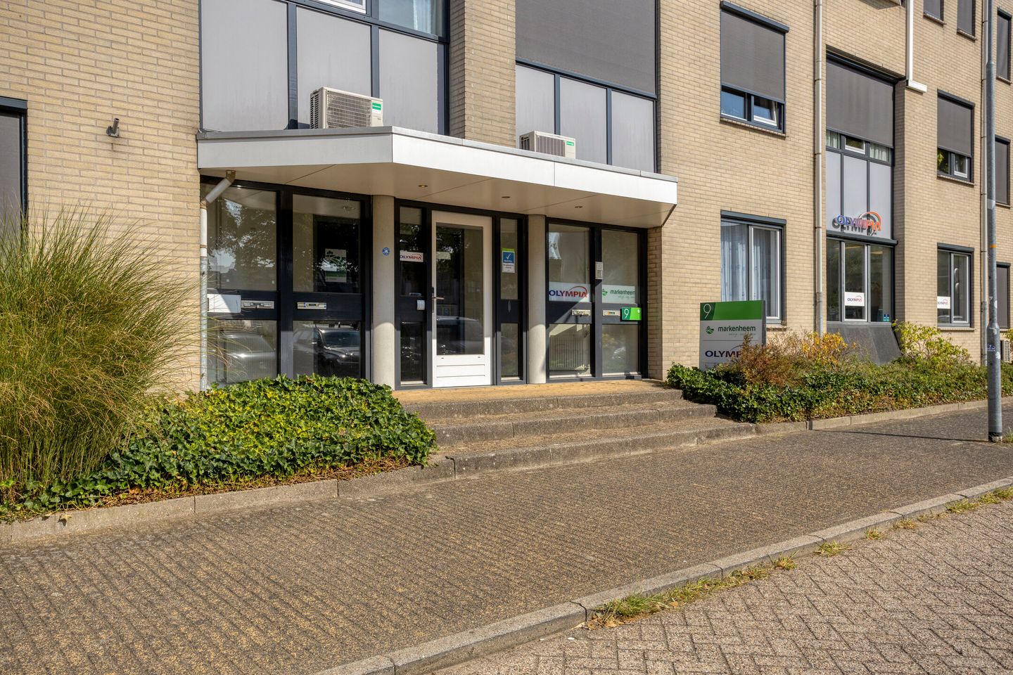 View photo 3 of Ingenieur Visstraat 9