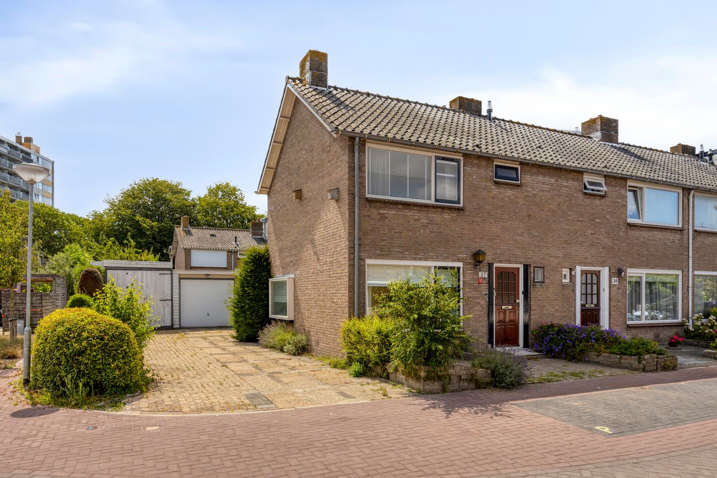 Foto 1 van Donker Curtiusstraat 37