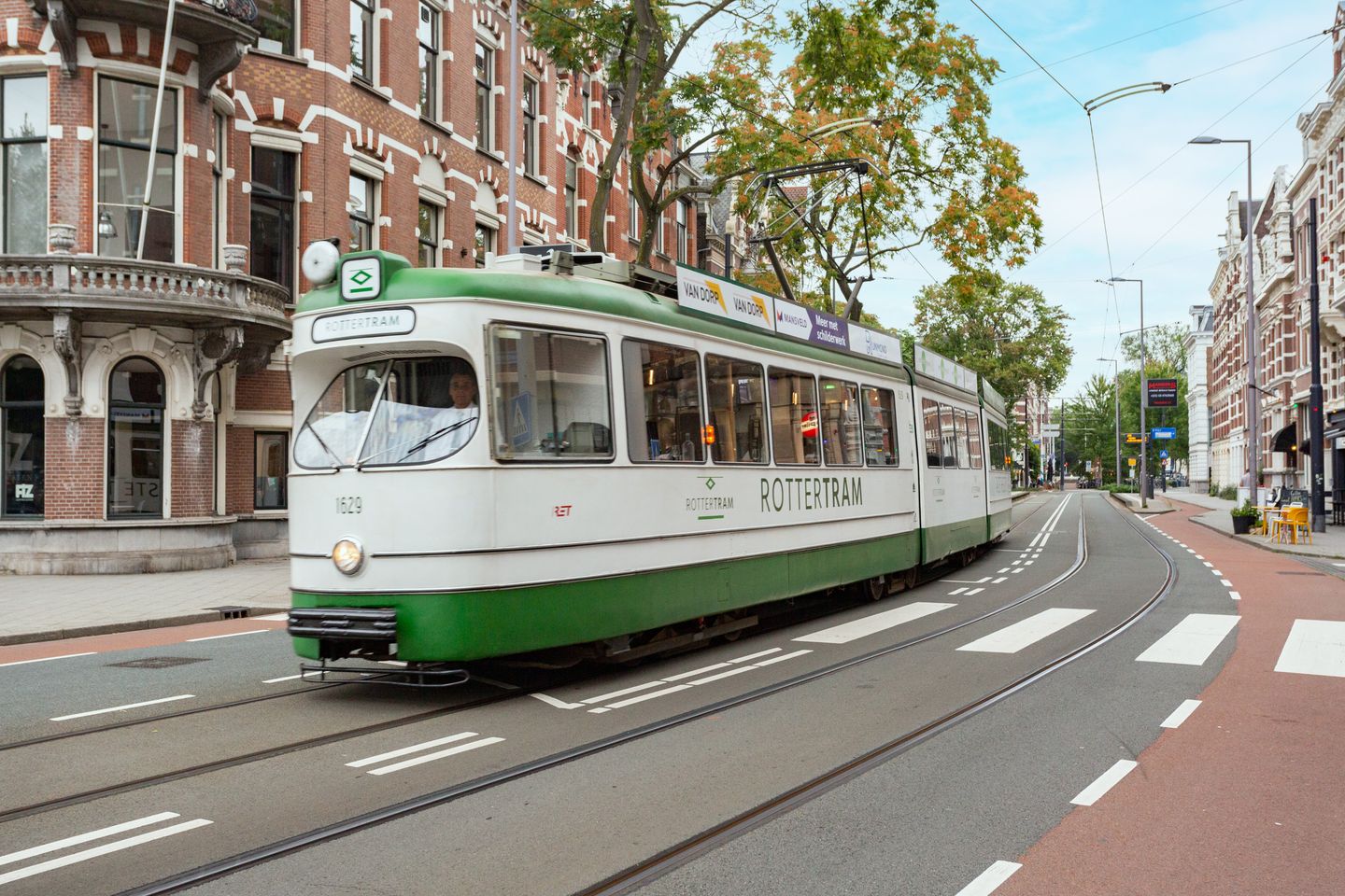 Foto 44 van Calandstraat 39-F
