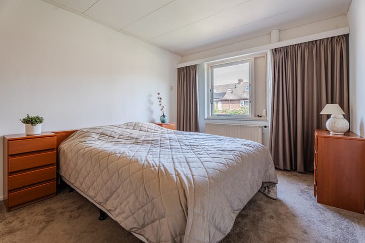 Tussenwoning te koop: de Quaylaan 74, Grave