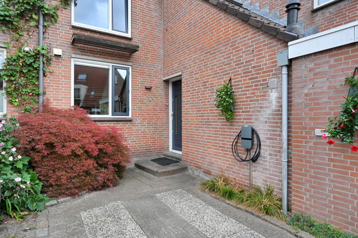 Tussenwoning te koop: Vlasakker 17, Zoetermeer
