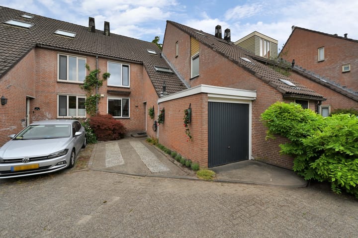 Tussenwoning te koop: Vlasakker 17, Zoetermeer