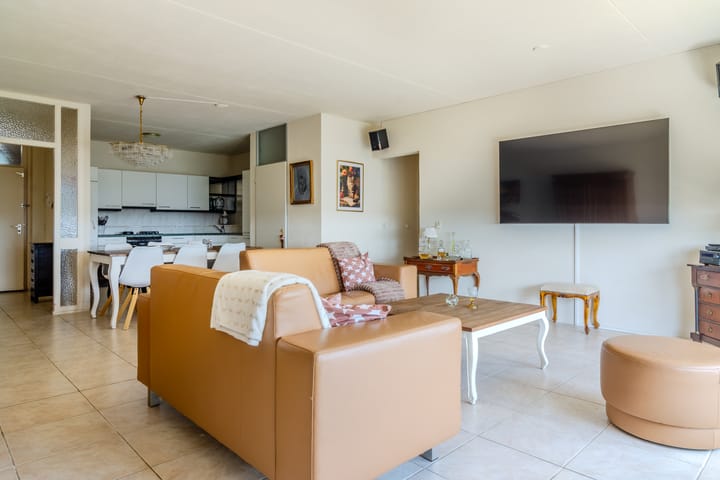 Appartement te koop: Suze Groenewegstraat 187, Purmerend