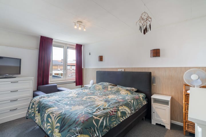 Tussenwoning te koop: Florisstraat 13, Weert