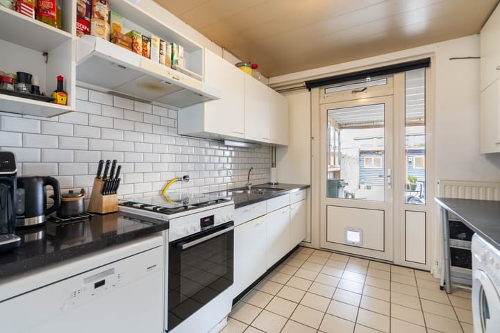 Tussenwoning te koop: Florisstraat 13, Weert