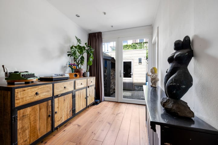 Hoekwoning te koop: De la Reystraat 24, Maassluis