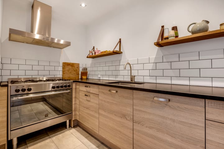 Hoekwoning te koop: De la Reystraat 24, Maassluis