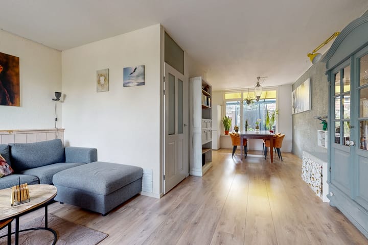 Tussenwoning te koop: Klepperman 24, Alphen Aan Den Rijn