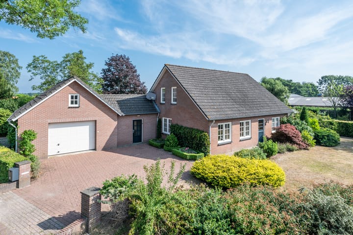 Vrijstaande woning te koop: Hugten 10, Maarheeze