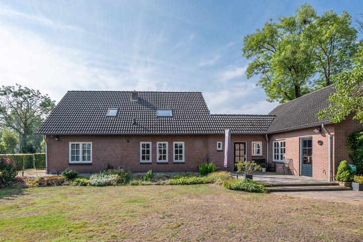 Vrijstaande woning te koop: Hugten 10, Maarheeze