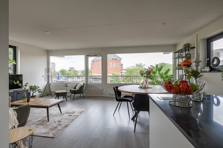 Appartement te koop: De Brink 38, Groningen