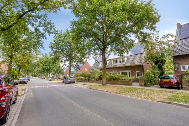 Hoekwoning te koop: Beatrixlaan 12, Wageningen