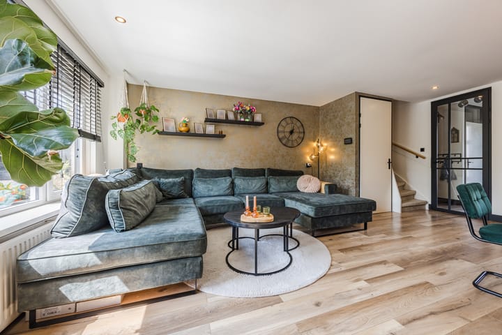Tussenwoning te koop: Boegbeeld 3, Hellevoetsluis