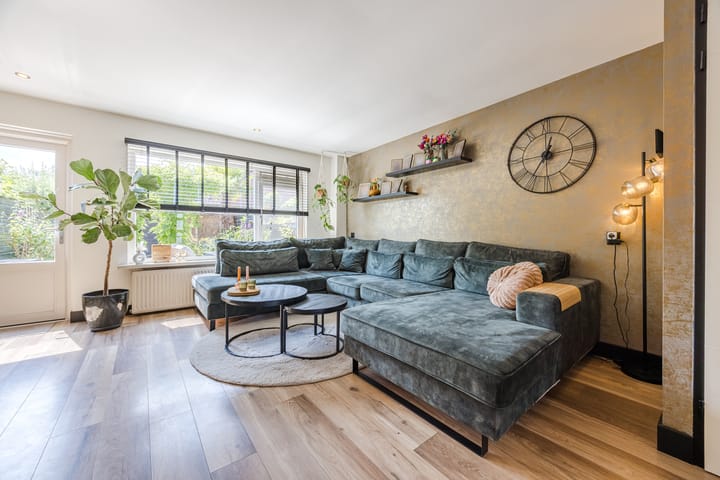 Tussenwoning te koop: Boegbeeld 3, Hellevoetsluis