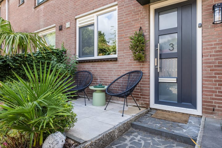 Tussenwoning te koop: Boegbeeld 3, Hellevoetsluis