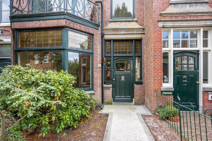 Tussenwoning te koop: Julianastraat 15, Rijswijk (Zh)