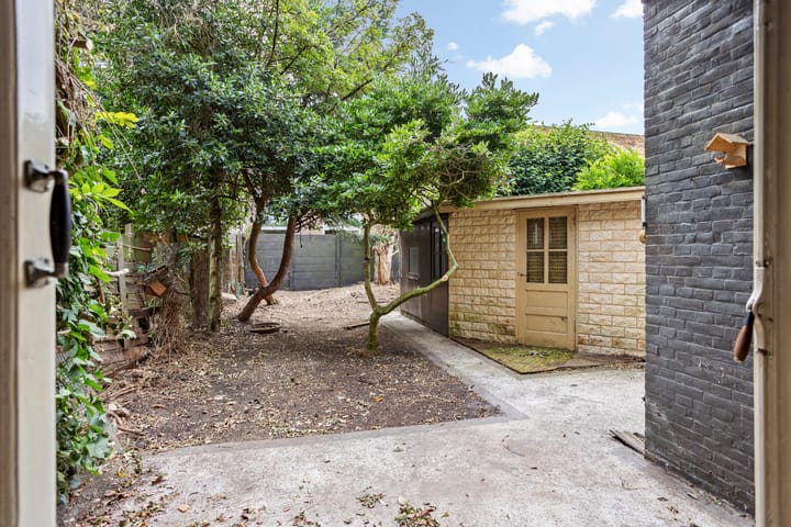 Tussenwoning te koop: Julianastraat 15, Rijswijk (Zh)