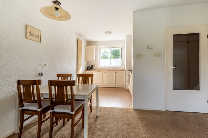 Hoekwoning te koop: Binnensingel 11, Strijen