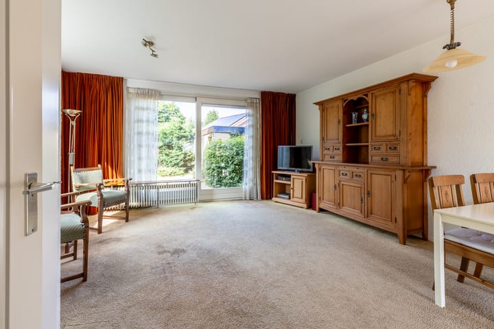 Hoekwoning te koop: Binnensingel 11, Strijen