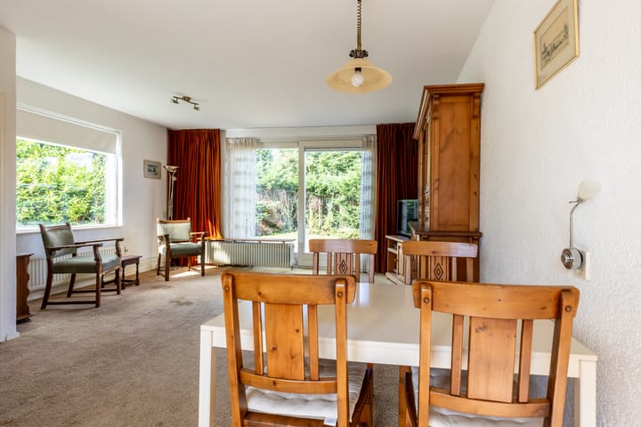 Hoekwoning te koop: Binnensingel 11, Strijen