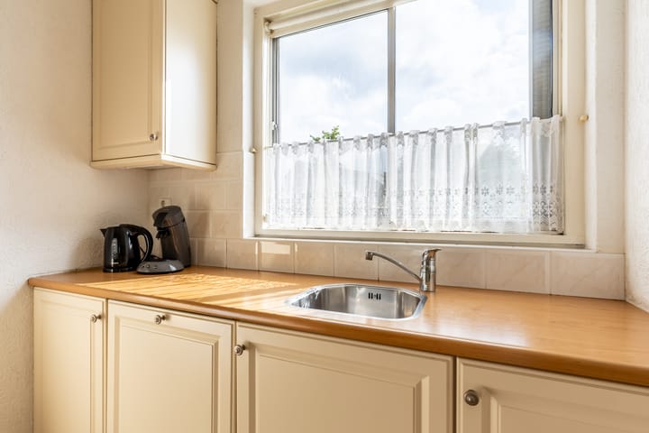 Hoekwoning te koop: Binnensingel 11, Strijen