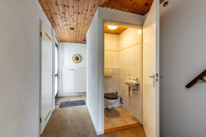 Hoekwoning te koop: Binnensingel 11, Strijen