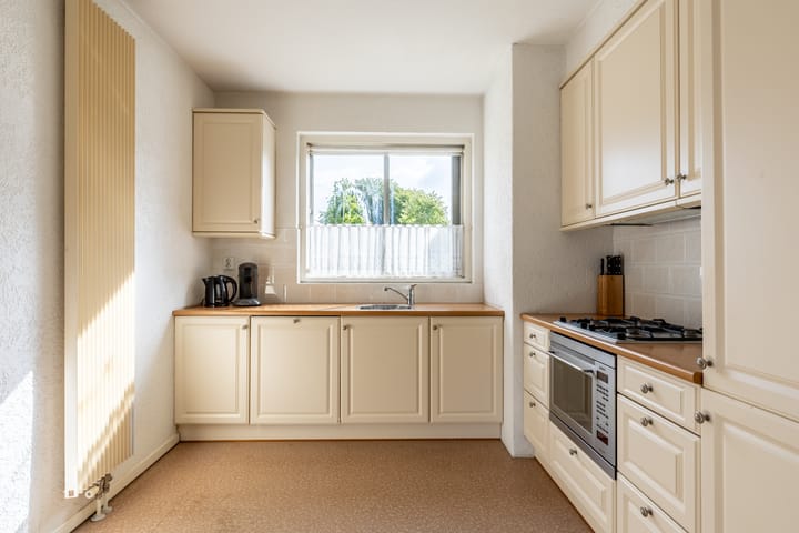 Hoekwoning te koop: Binnensingel 11, Strijen