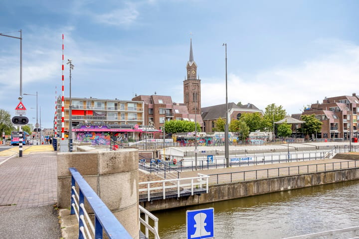 Appartement te koop: Oostkade 20, Zaandam