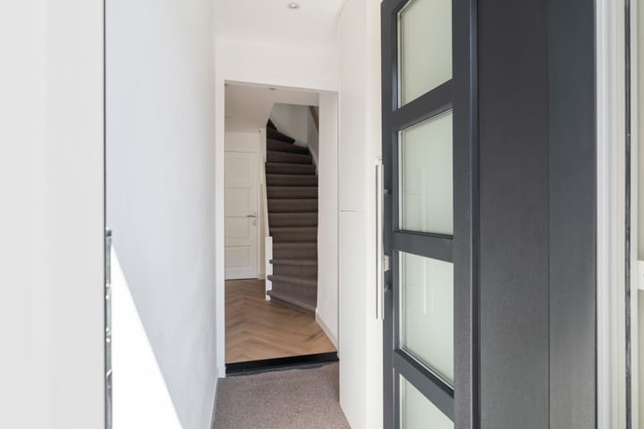 Tussenwoning te koop: Schlegelstraat 191, 'S-Gravenhage