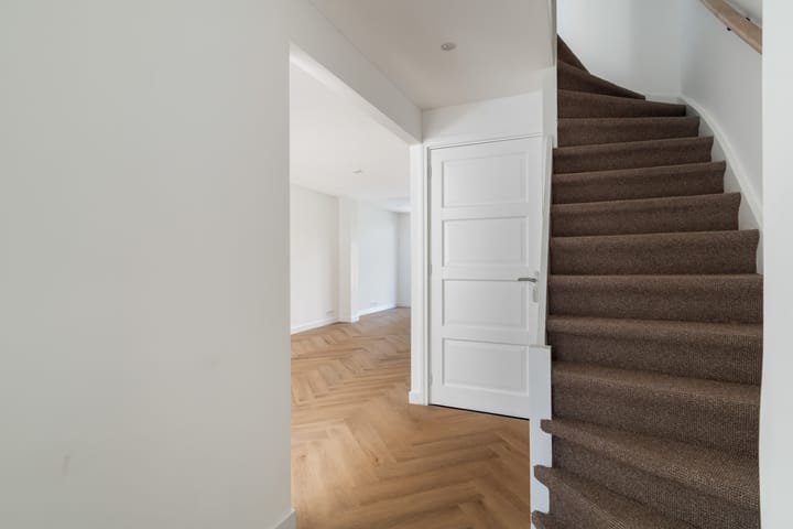 Tussenwoning te koop: Schlegelstraat 191, 'S-Gravenhage