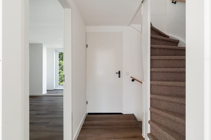 Tussenwoning te koop: Schlegelstraat 191, 'S-Gravenhage