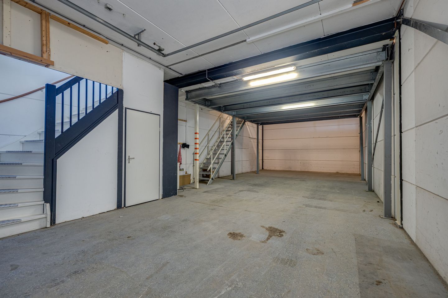 View photo 3 of Leeuwenhoekstraat 40