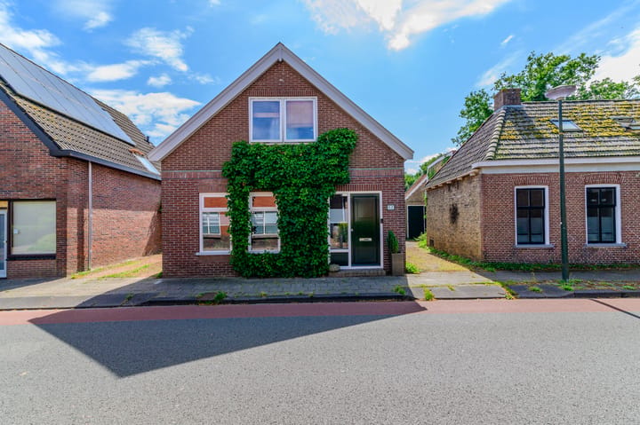 Vrijstaande woning te koop: De Buorren 82, Lippenhuizen