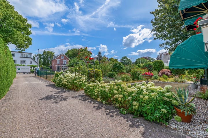 Vrijstaande woning te koop: Heereweg 308, Lisse