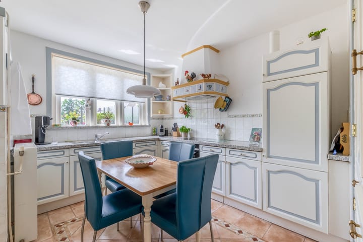 Vrijstaande woning te koop: Heereweg 308, Lisse