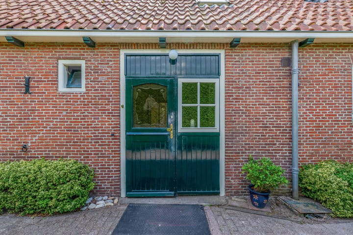Vrijstaande woning te koop: Heereweg 308, Lisse