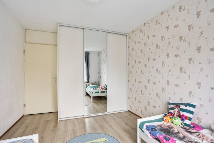 Tussenwoning te koop: Staalblauw 97, Zoetermeer