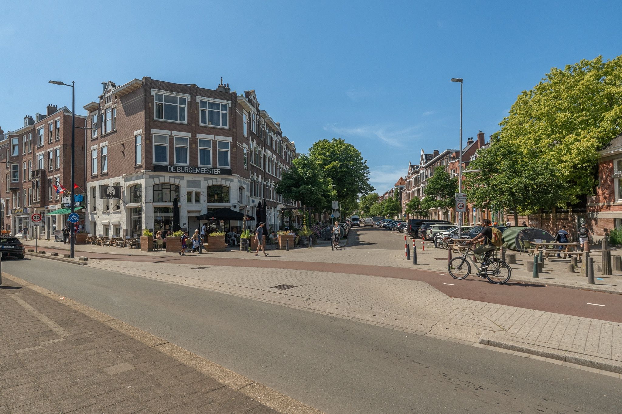 Foto 18 van Burgemeester Meineszlaan 32-A