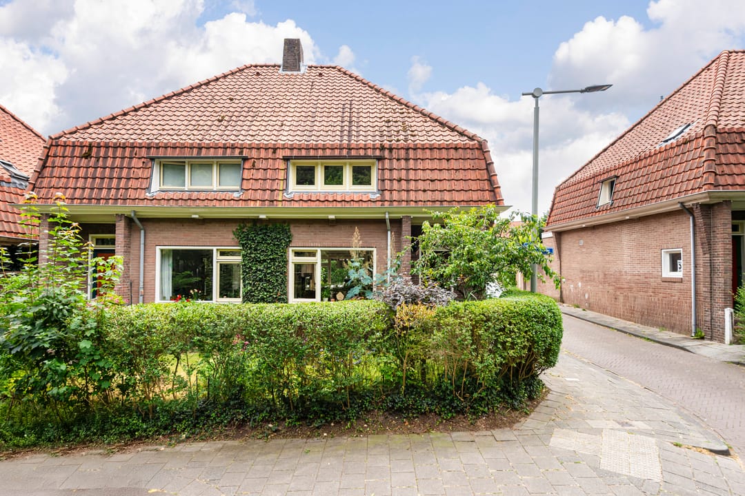 Photo 2 of Lijsterstraat 25