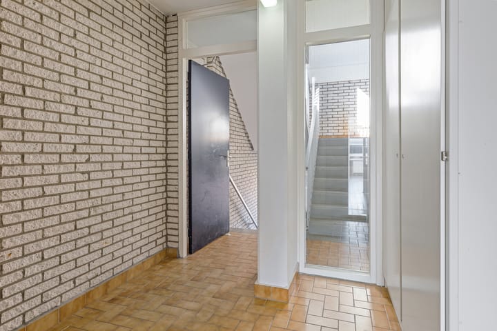Appartement te koop: Middellaan 292, Breda