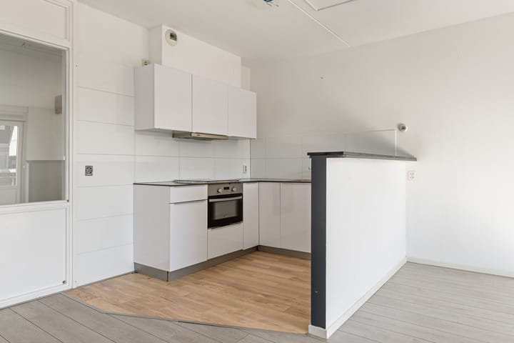 Appartement te koop: Middellaan 292, Breda